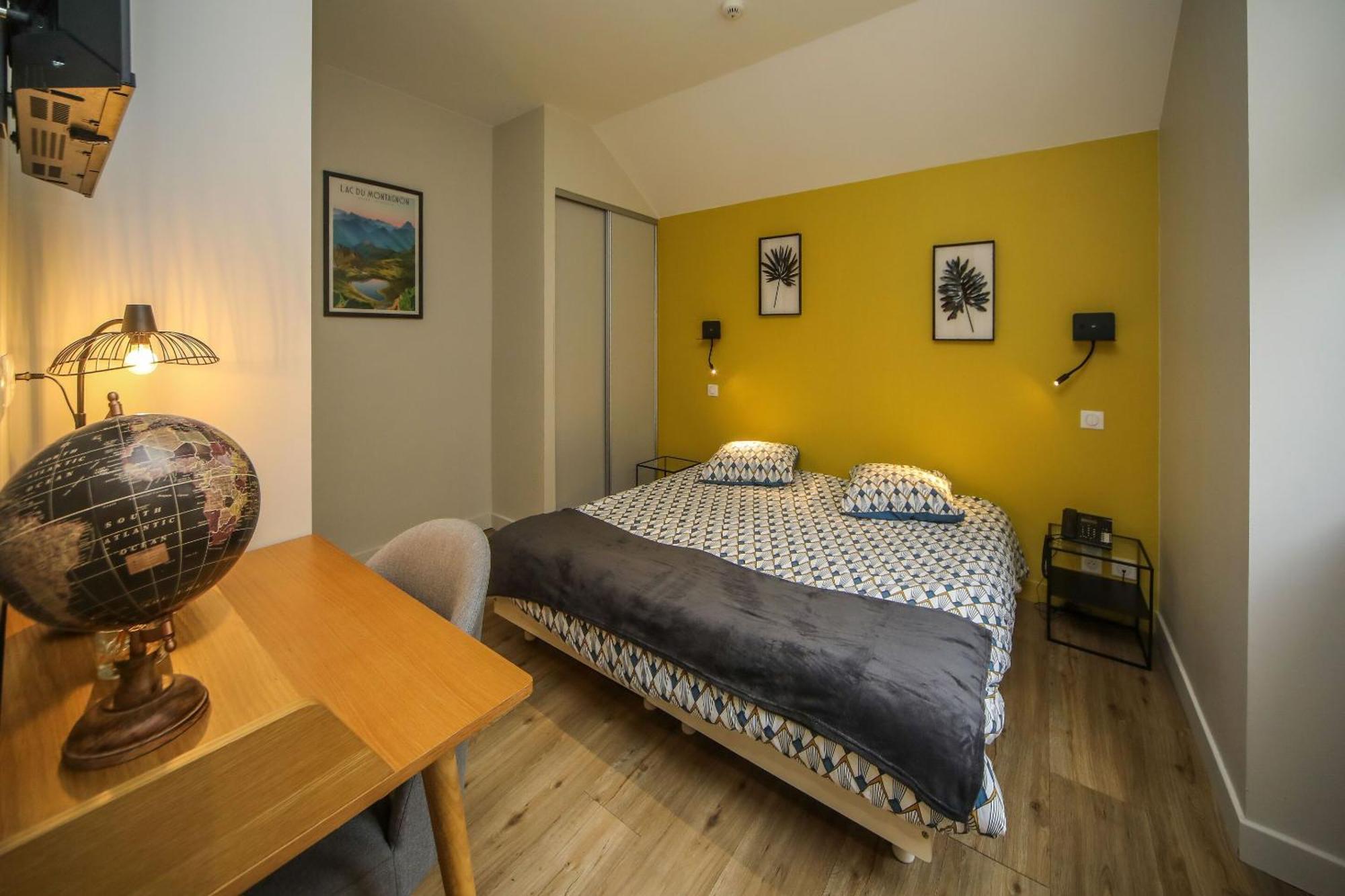 Hotel O Chiroulet Bagnères-de-Bigorre Chambre photo