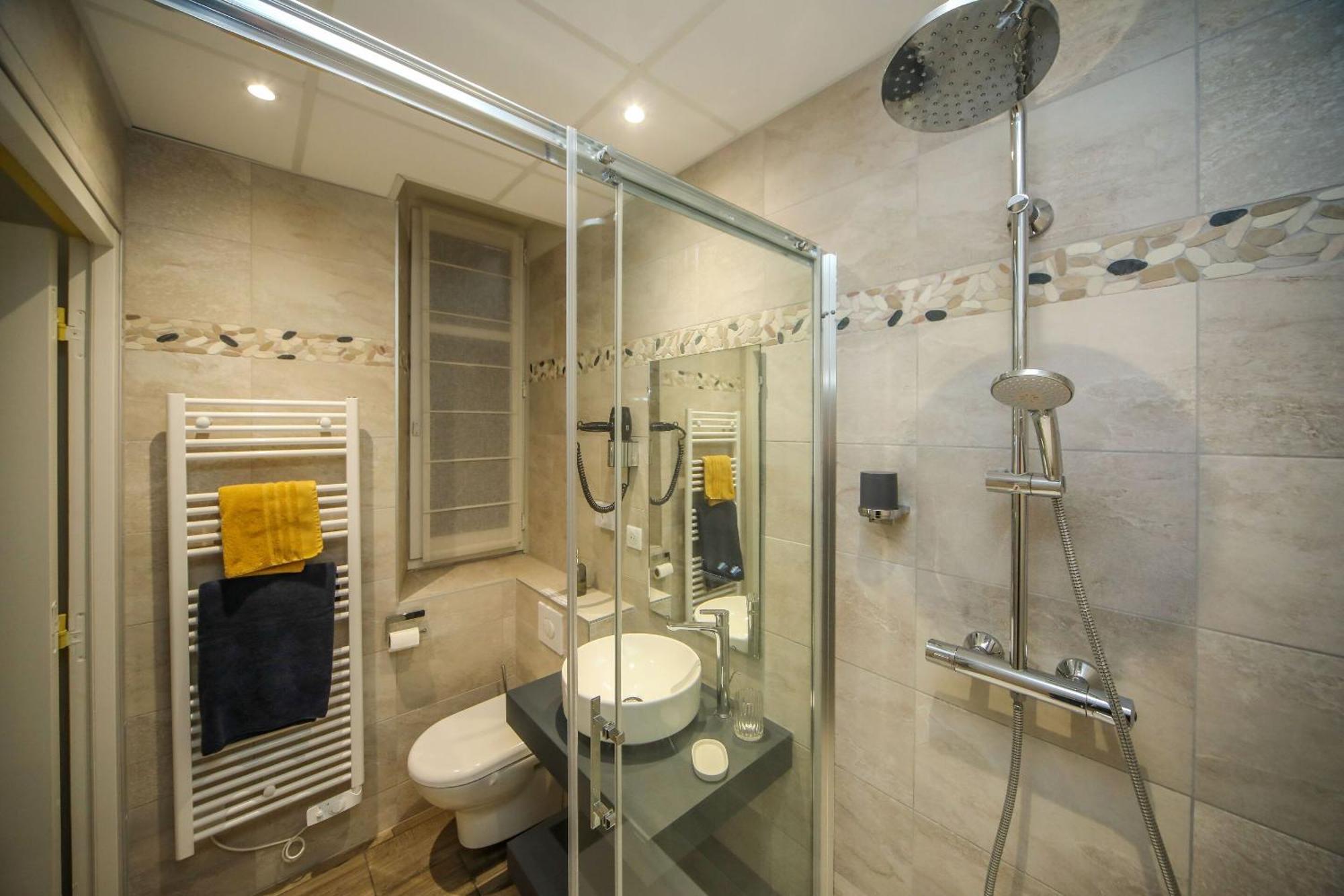 Hotel O Chiroulet Bagnères-de-Bigorre Chambre photo